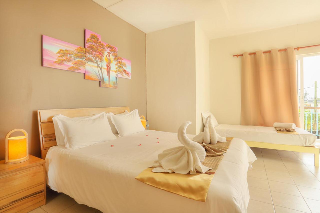 Dzama Hotel Grand Baie Extérieur photo